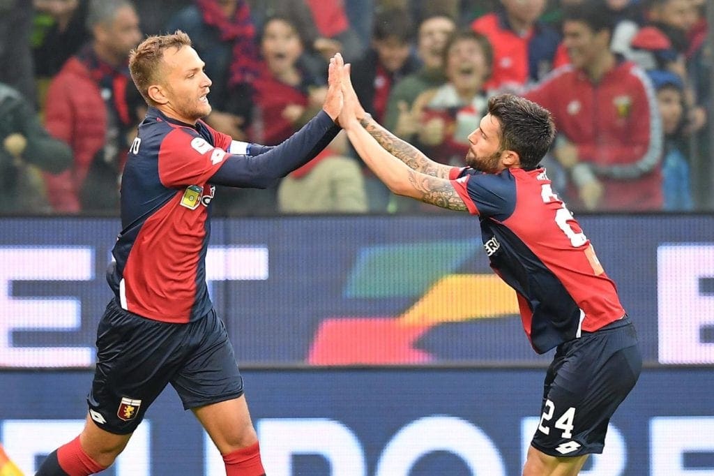 Criscito, capitano del Genoa, esulta con Bessa