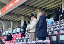 Cremonese-Genoa | Allo Zini presente anche il presidente Sucu – FOTO Dan Sucu Genoa