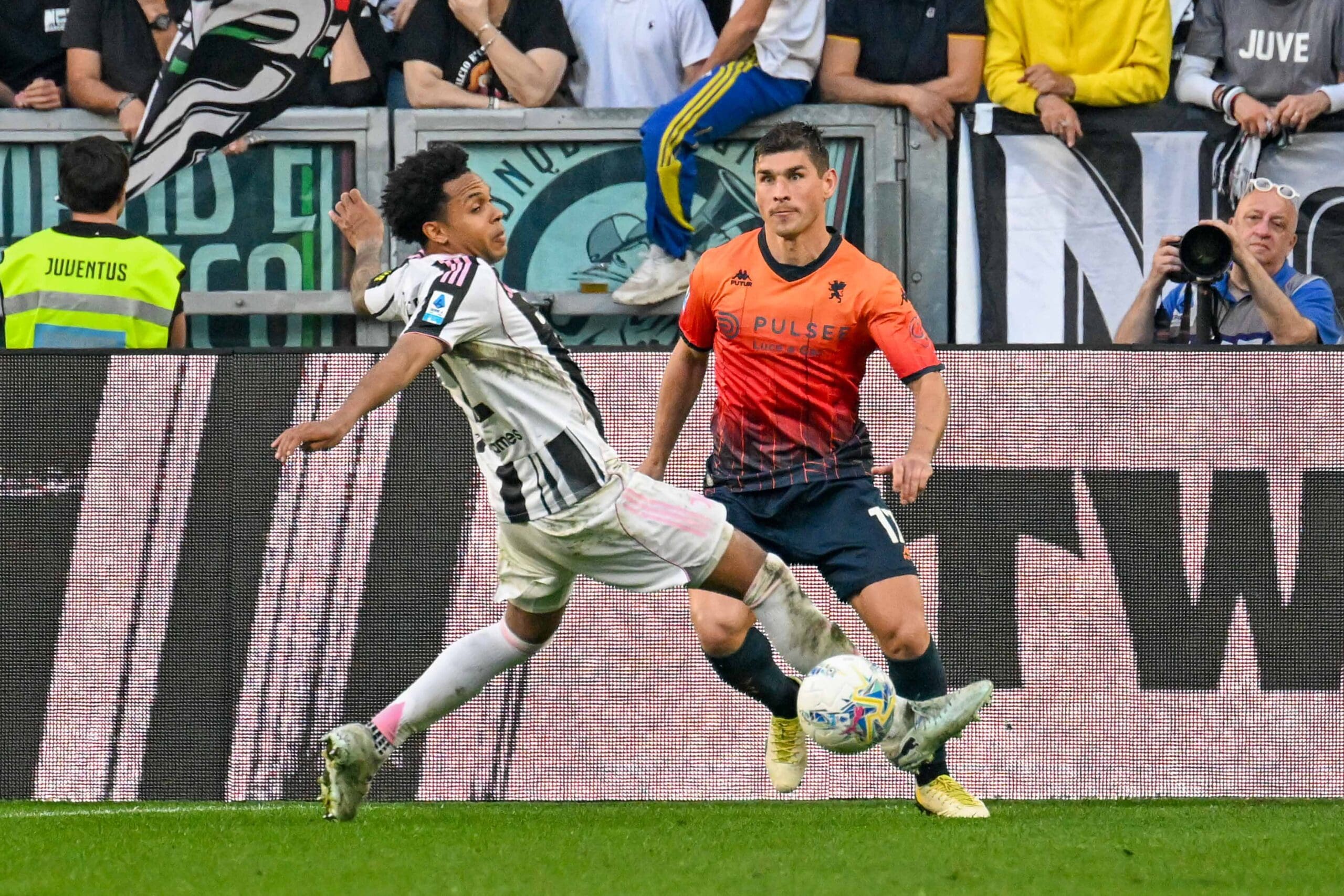 Juventus Genoa Malinovskyi