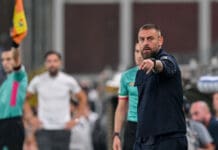 Genoa-Como | De Rossi a DAZN: “Oggi ci siamo sentiti impotenti. Ripartiamo dal lavoro e dai tifosi”
